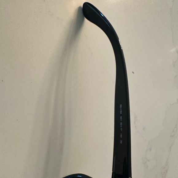 Ray  Ban sunglasses. - Picture 5 of 6